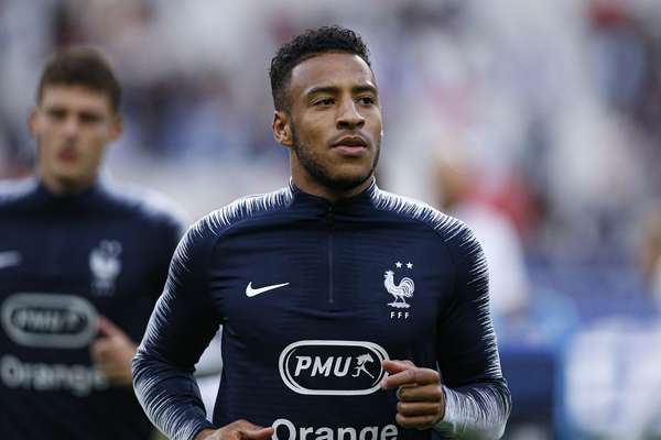 里昂官方"喊话"德尚：世界杯应重召托利索 重现法塞中场对决